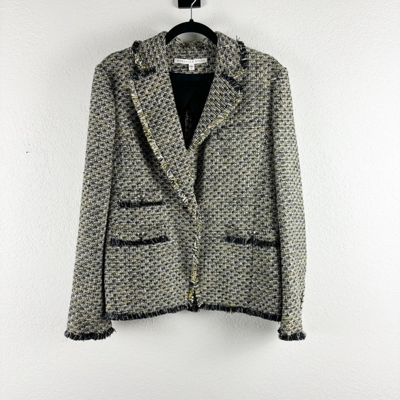 Veronica Beard Fabian Tweed Boucle Fringe Blazer Jacket Size 10 - Picture 2 of 7